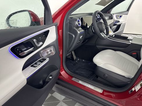 New 2026 Mercedes-Benz GLC 300 4MATIC image 23