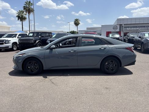Used 2022 Hyundai Elantra SEL FWD image 38