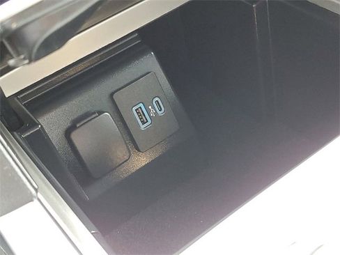 Certified 2023 Ford Explorer XLT w/ Equipment Group 202A image 24