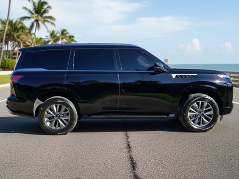 Used 2025 INFINITI QX80 Pure RWD image 4