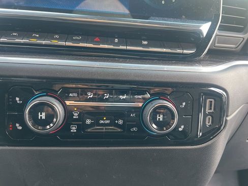 New 2025 Chevrolet Silverado 1500 LT w/ Safety Package image 19