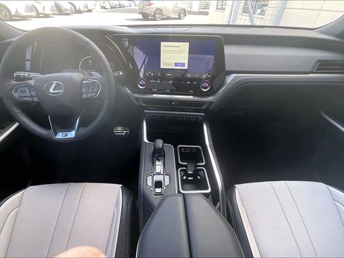 New 2026 Lexus TX 500h AWD image 5