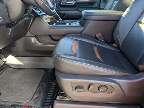 Used 2024 GMC Sierra 2500 AT4 w/ AT4 Premium Plus Package image 14