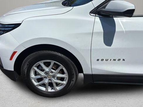 Used 2023 Chevrolet Equinox LT w/ LPO, Floor Liner Package FWD image 32