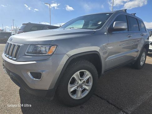 Used 2016 Jeep Grand Cherokee Laredo w/ Quick Order Package 23E image 2