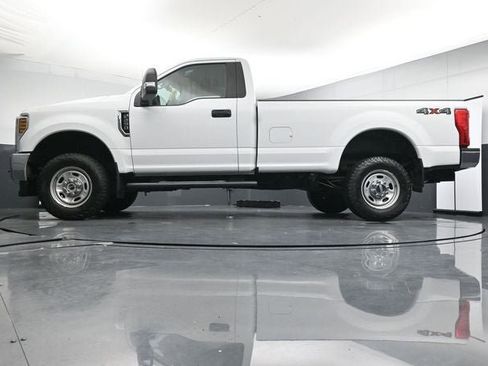 Used 2018 Ford F250 XL w/ Power Equipment Group AWD/4WD image 24