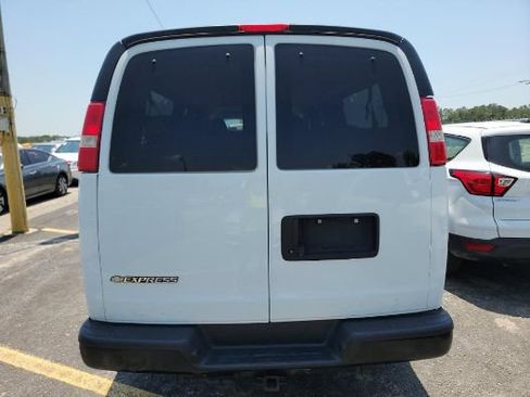 Used 2017 Chevrolet Express 3500 LS RWD image 6