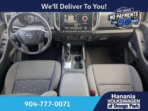 Used 2025 Nissan Frontier SV w/ SV Convenience Package RWD image 15
