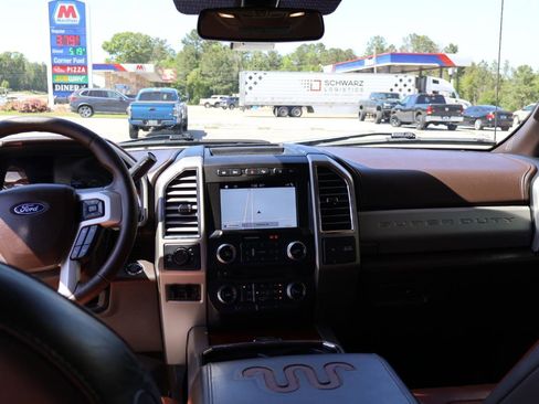 Used 2018 Ford F250 King Ranch w/ King Ranch Ultimate Package image 11