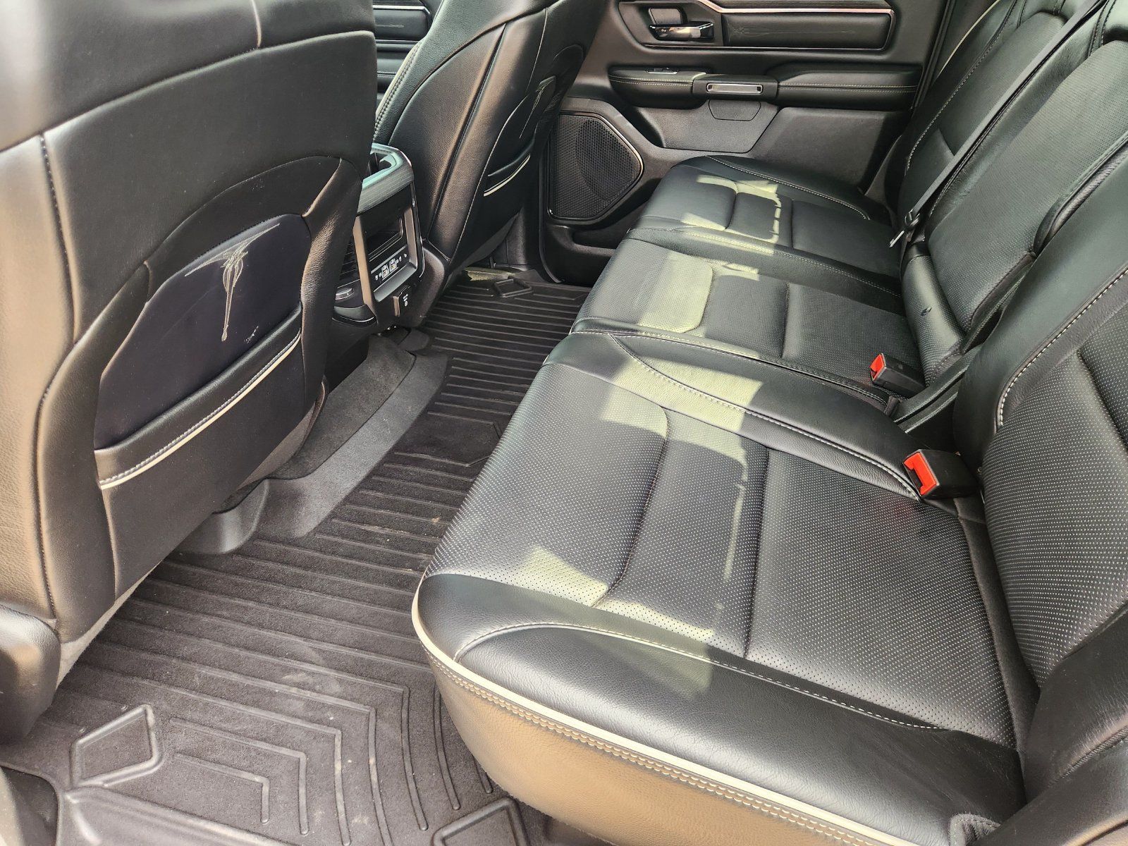 Used 2024 RAM 1500 Limited AWD/4WD image 30