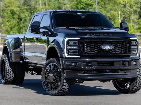 Used 2025 Ford F450 Platinum AWD/4WD image 33