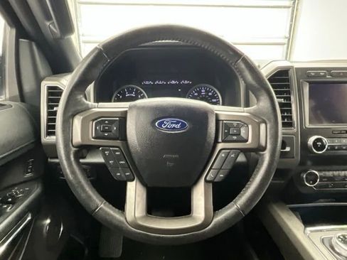 Used 2019 Ford Expedition Max XLT AWD/4WD image 9