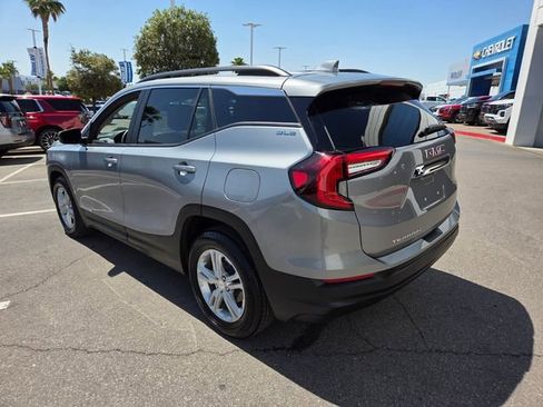 Certified 2023 GMC Terrain SLE w/ Driver Convenience Package FWD image 5