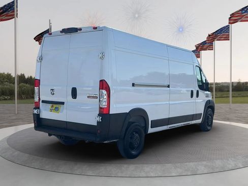 Used 2021 RAM ProMaster 2500 w/ Convenience Group FWD image 5