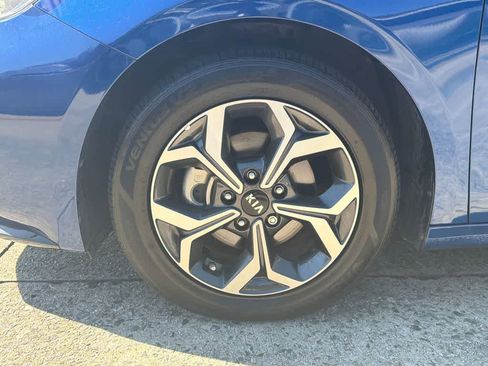 Used 2021 Kia Forte LXS image 9