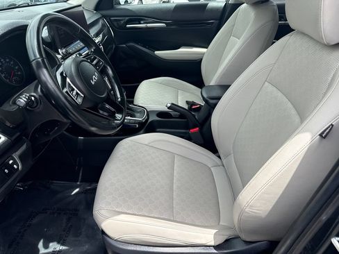 Used 2023 Kia Seltos EX AWD/4WD image 21