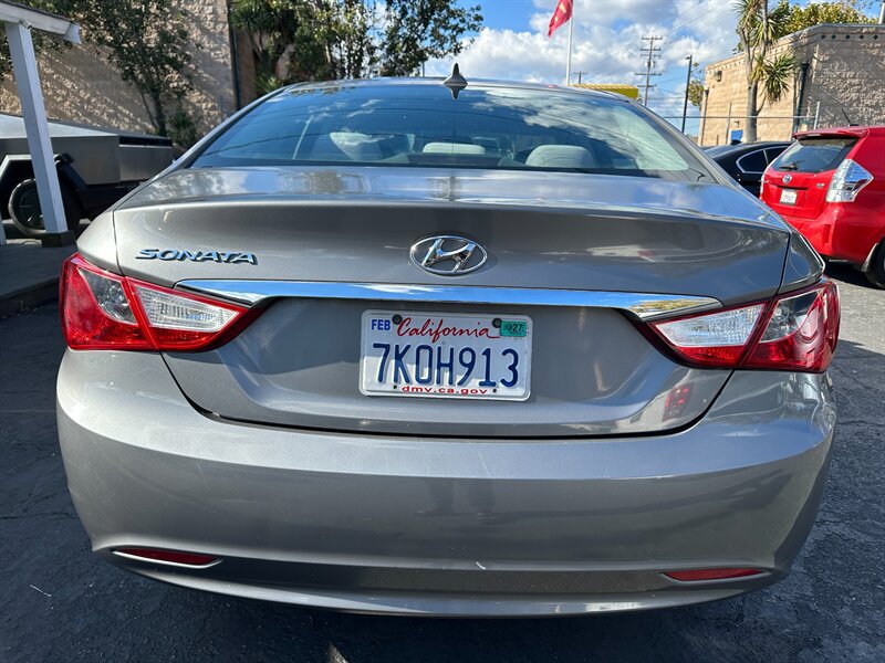 Used 2013 Hyundai Sonata GLS FWD image 6