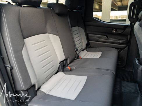 Used 2025 Toyota Tacoma TRD Off-Road image 23