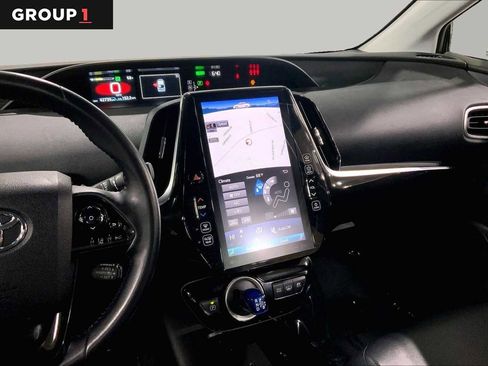 Used 2021 Toyota Prius Prime XLE FWD image 7