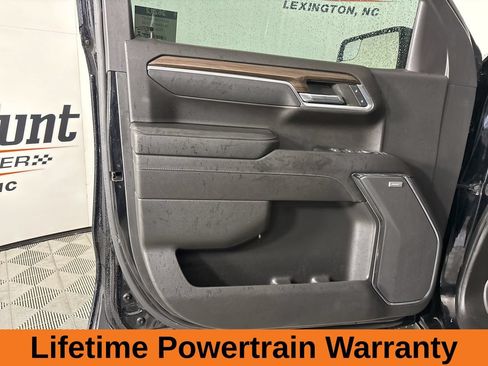 Used 2023 Chevrolet Silverado 1500 LT Trail Boss w/ Convenience Package II AWD/4WD image 10