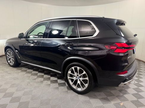 Used 2024 BMW X5 xDrive40i AWD/4WD image 4
