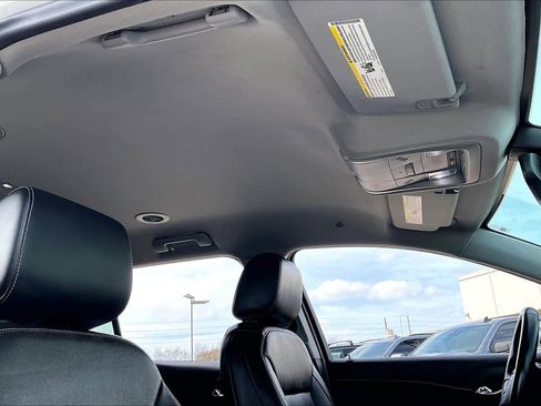 Used 2020 GMC Acadia SLT image 14