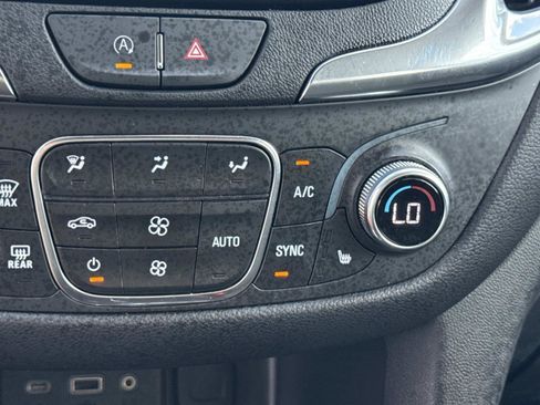 Used 2024 Chevrolet Equinox LT AWD/4WD image 26