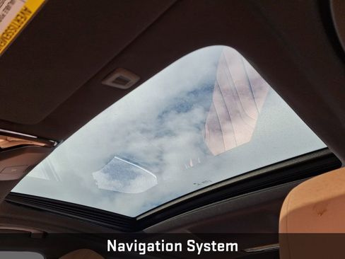 Used 2023 BMW 530i xDrive w/ Premium Package image 15