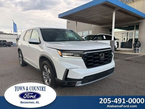Used 2025 Honda Pilot EX-L image 1