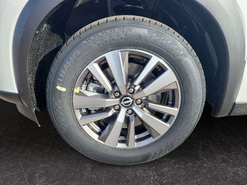 New 2026 Nissan Pathfinder SL image 28