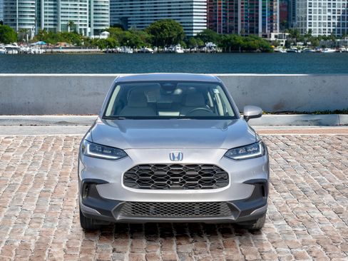 Certified 2024 Honda HR-V LX image 2