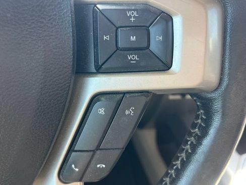 Used 2019 Ford F250 Lariat w/ Lariat Ultimate Package AWD/4WD image 21