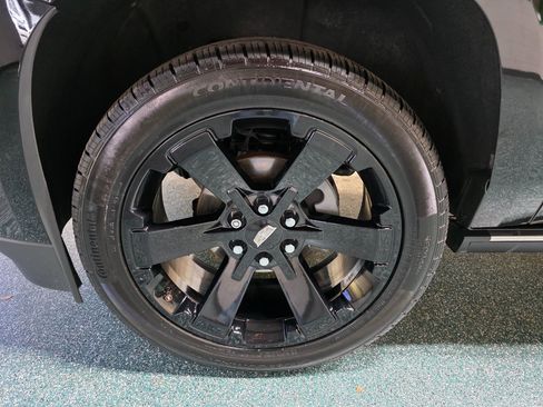 Used 2019 Cadillac Escalade Premium Luxury image 12