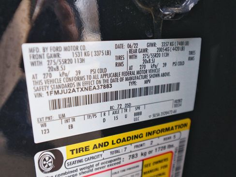 Used 2022 Ford Expedition Limited image 38