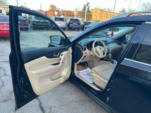 Used 2014 Nissan Rogue SV image 11