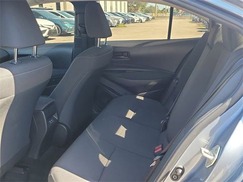 Used 2023 Toyota Corolla LE image 7