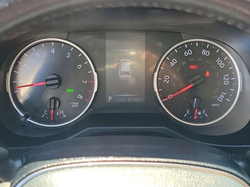 Used 2021 Toyota RAV4 XLE Premium FWD image 28