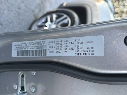 Used 2020 Jeep Compass Latitude w/ Safety & Security Group image 32