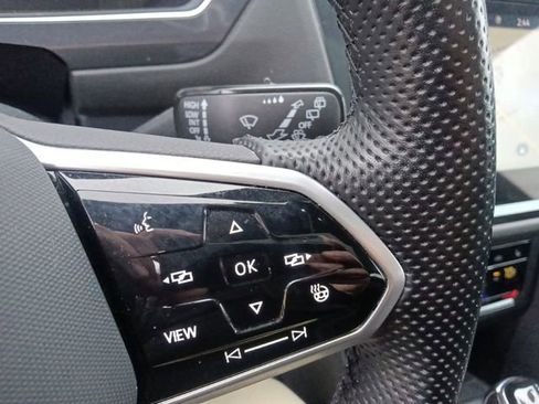 Used 2023 Volkswagen Tiguan SEL R-Line AWD/4WD image 20