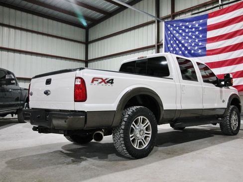 Used 2016 Ford F250 King Ranch w/ FX4 Off-Road Package image 11