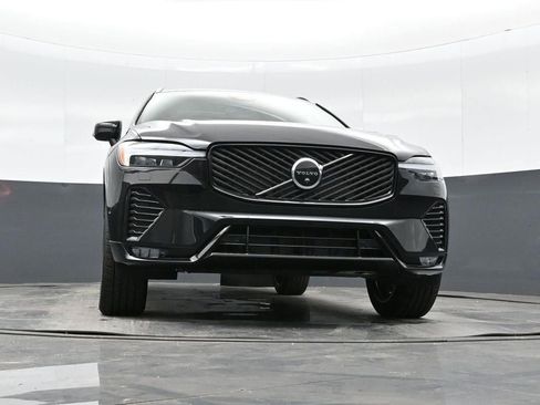 New 2026 Volvo XC60 B5 Plus w/ Protection Package Premier image 27