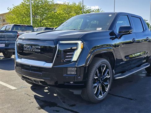 New 2025 GMC Sierra EV Denali image 10