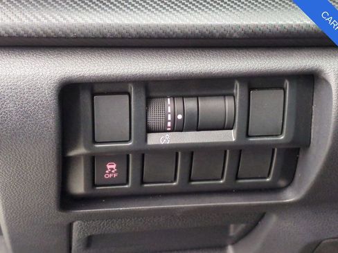 Used 2018 Subaru Crosstrek 2.0i Premium w/ Popular Package #3 image 16