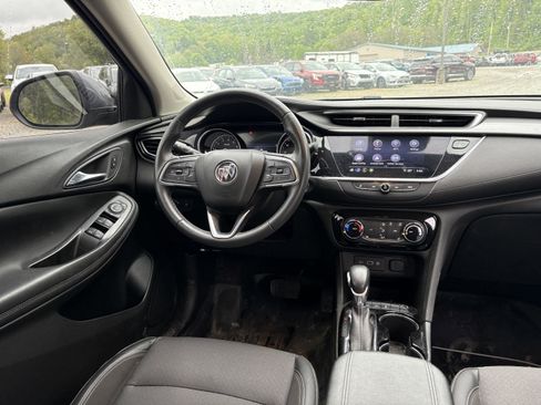 Used 2022 Buick Encore GX Preferred w/ Cold Weather Comfort Package AWD/4WD image 5