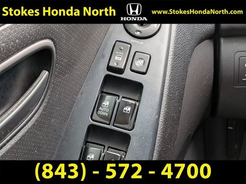 Used 2009 Hyundai Elantra SE FWD image 27