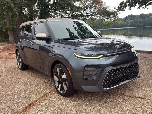 Used 2020 Kia Soul EX FWD image 1