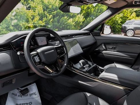 New 2026 Land Rover Range Rover Sport Dynamic SE AWD/4WD image 3