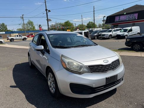 Used 2013 Kia Rio LX w/ PWR Pkg FWD image 2