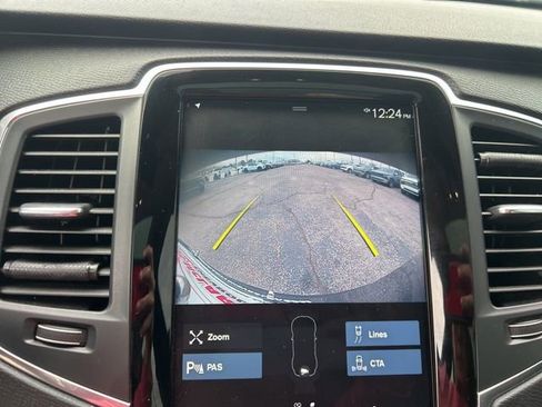 Used 2021 Volvo XC90 T6 Momentum w/ Protection Package Premier image 23