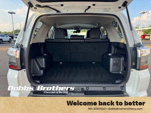 Used 2024 Toyota 4Runner SR5 Premium AWD/4WD image 39